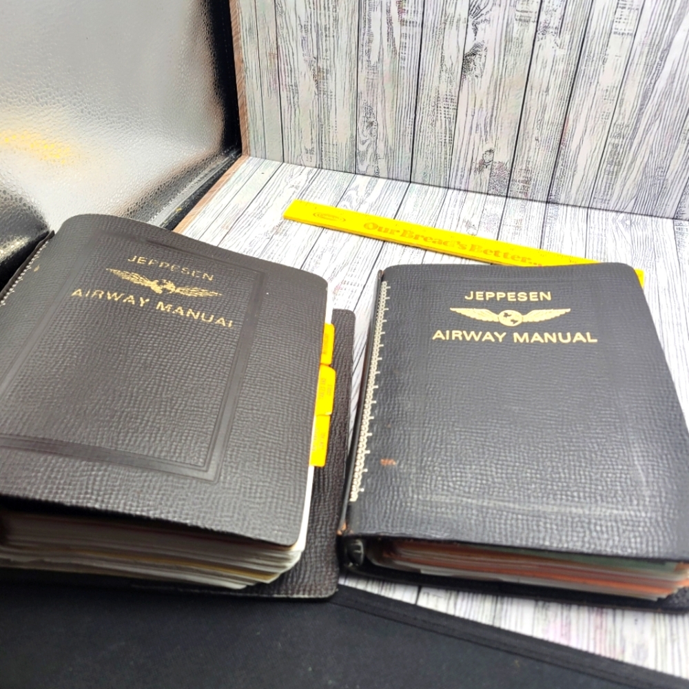 Jeppesen airway manuals ...2 vintage manuals